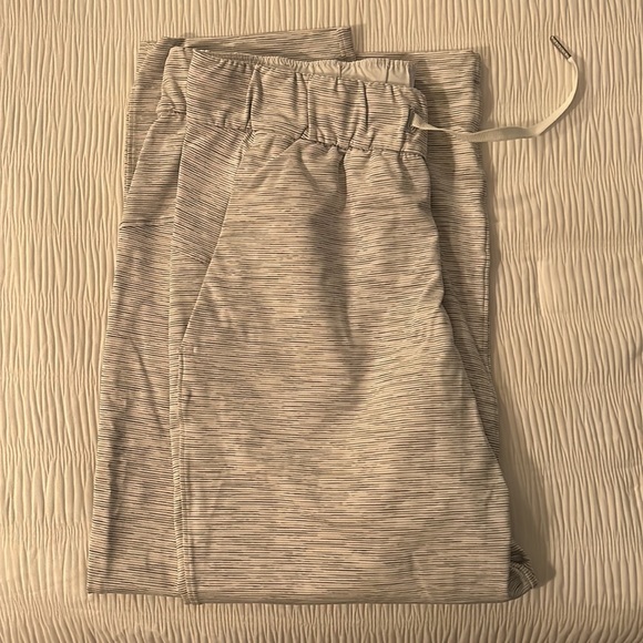 Lululemon stretch high rise pant - Picture 3 of 5